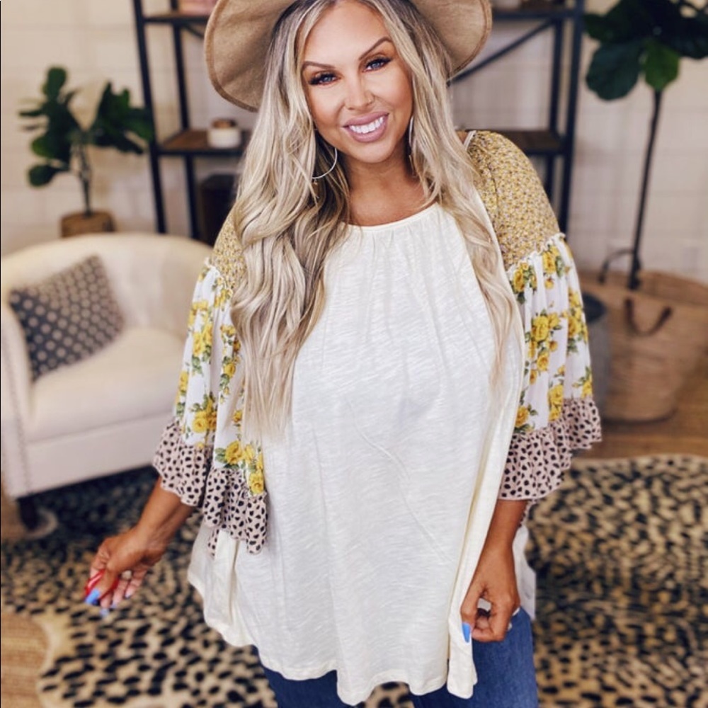 Boho Animal Print Floral Top - Picture 3 of 5